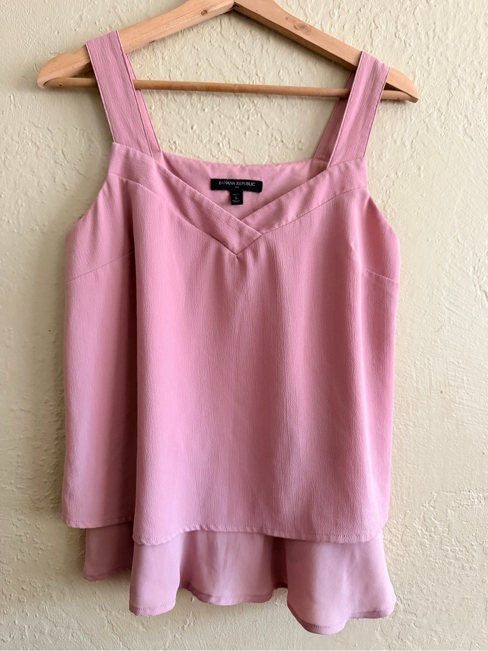 Banana Republic Pink Sleeveless V-Neck Layered Blouse
